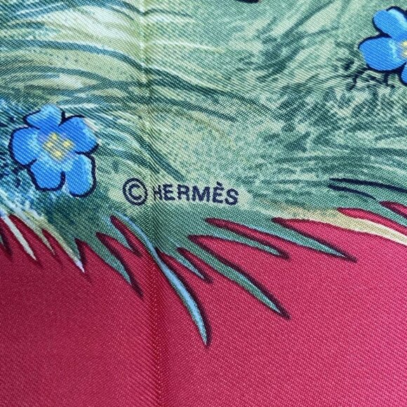 HERMES Carre 90 - Red Green Multi Scarf 306-072525 - Picture 3 of 4